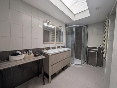 Propriété - 150 m² - 6 pièces