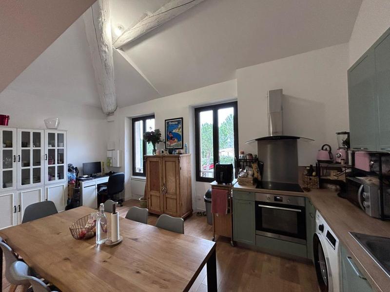 Appartement - 90 m² - 3 pièces