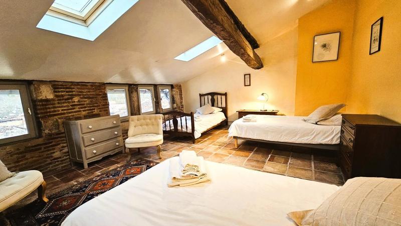 Maison - 580 m² - 16 pièces