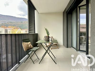 Appartement - 77 m² - 4 pièces