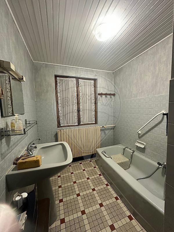 Moulin - 86 m² - 4 pièces