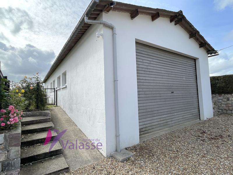 Maison traditionnelle - 162 m² - 6 pièces