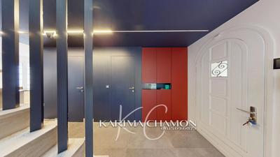 Pavillon - 240 m² - 6 pièces