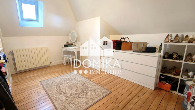 Maison - 178 m² - 8 pièces