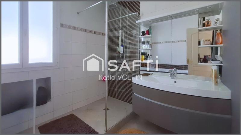 Maison - 165 m² - 5 pièces