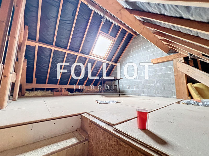 Maison - 230 m² - 7 pièces