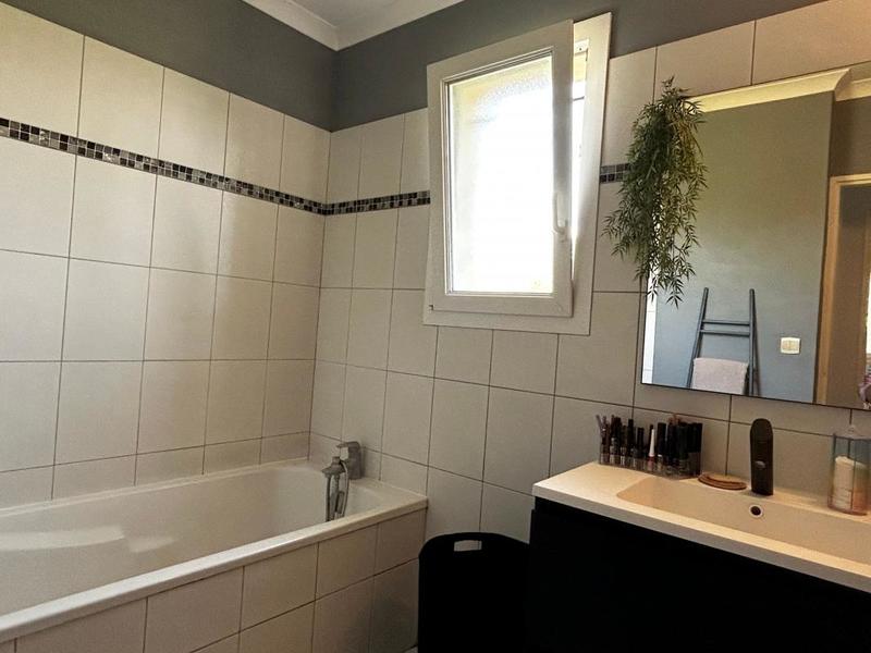 Maison - 122 m² - 4 pièces