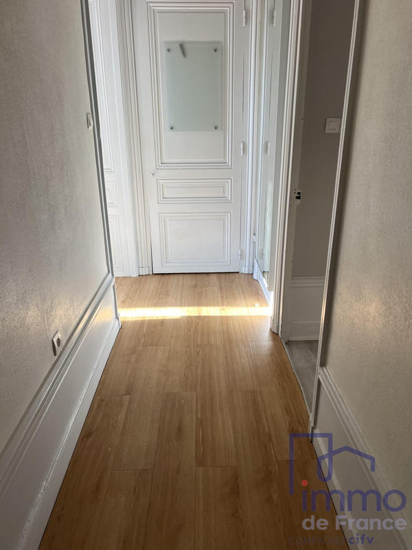 Appartement - 64 m² - 3 pièces