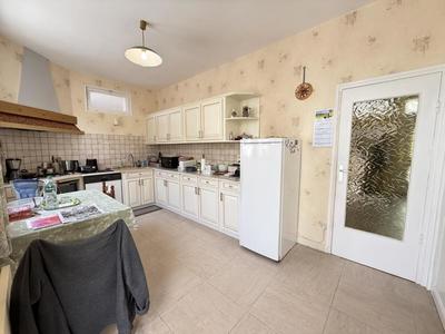 Maison de bourg - 95 m² - 4 pièces