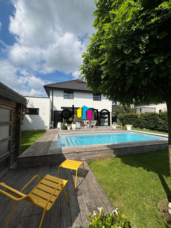 Maison contemporaine - 144 m² - 5 pièces