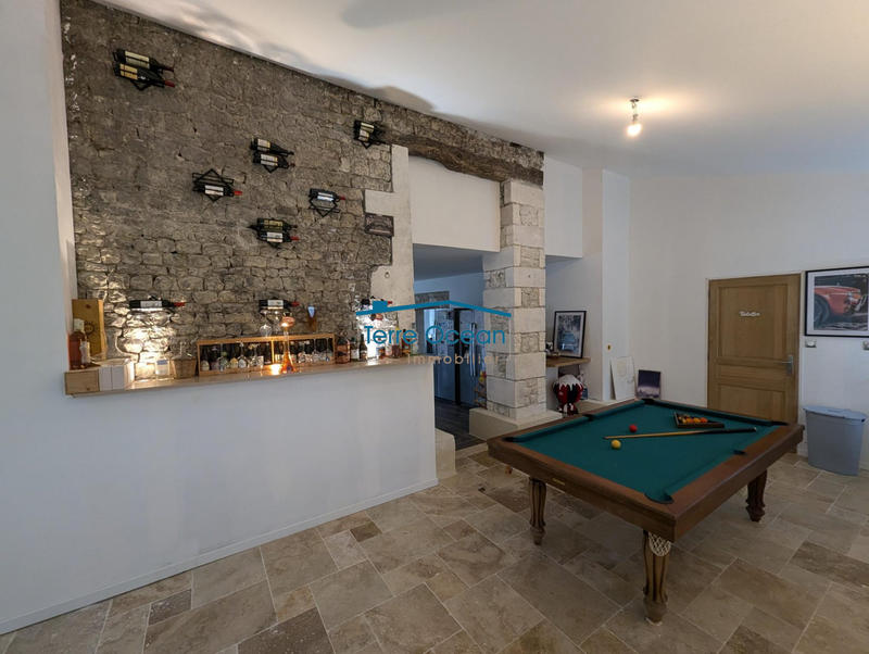 Villa - 500 m² - 10 pièces