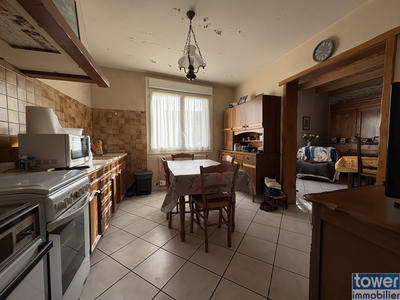 Maison - 173 m² - 9 pièces