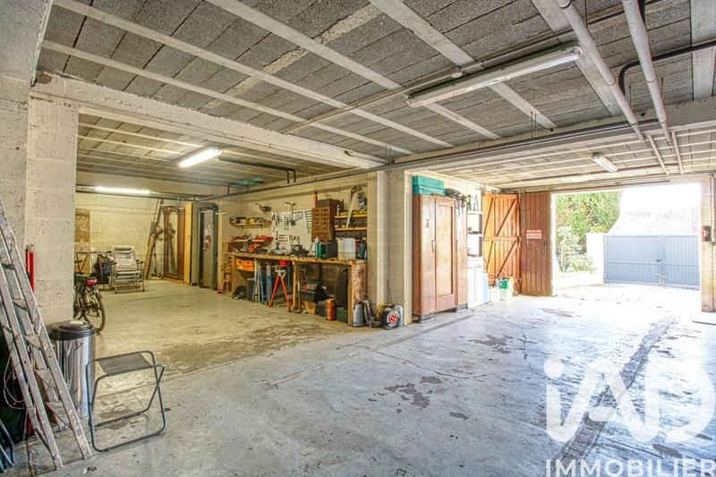 Maison - 175 m² - 9 pièces
