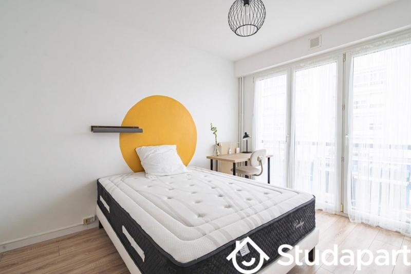 Chambre - 11 m² - 1 pièce