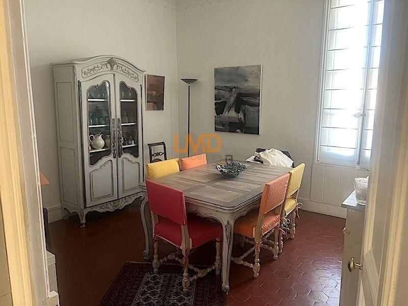 Maison - 200 m² - 6 pièces