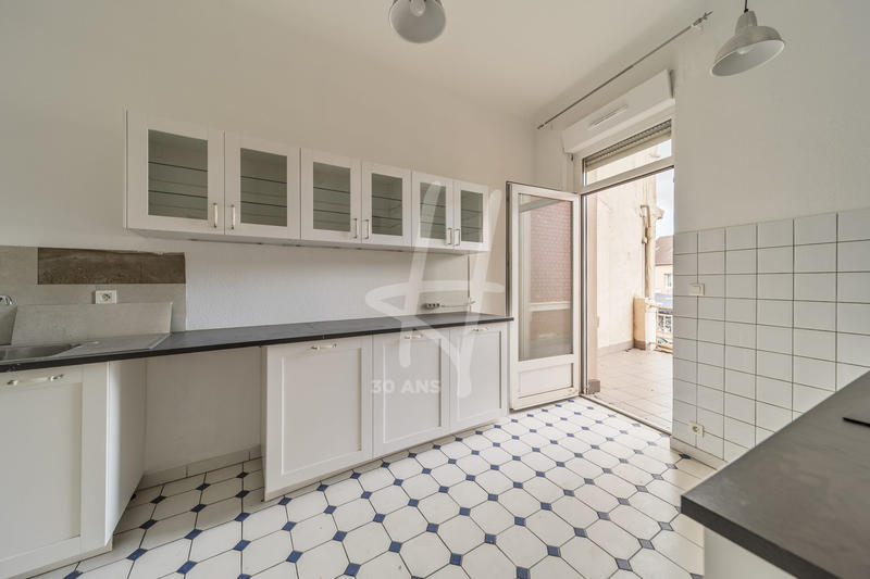 Appartement - 112 m² - 5 pièces