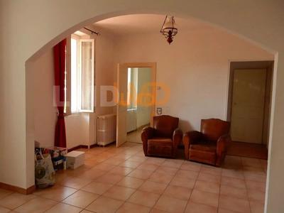 Maison en pierre - 141 m² - 8 pièces