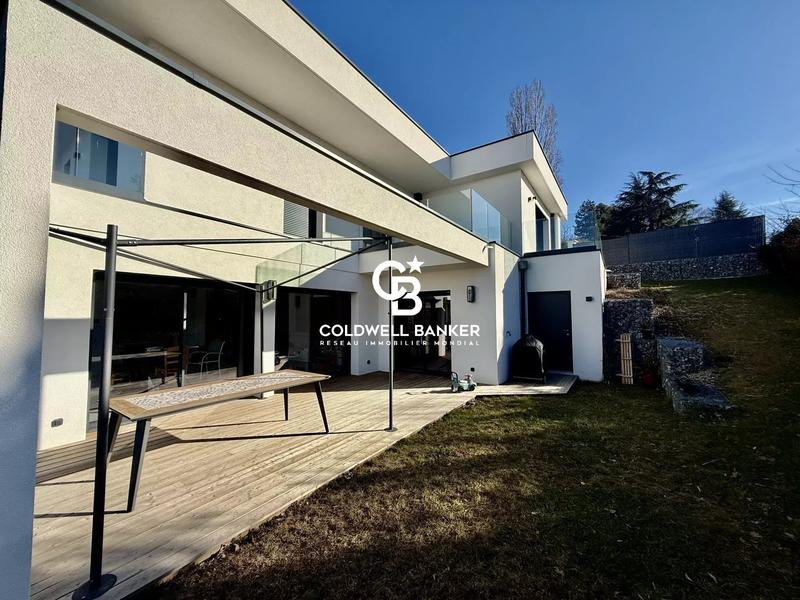 Villa - 157 m² - 7 pièces