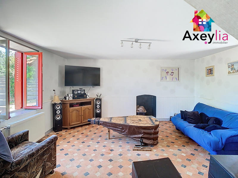 Maison - 257 m² - 7 pièces