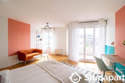 Chambre - 12 m² - 1 pièce