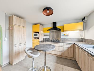 Maison - 162 m² - 6 pièces