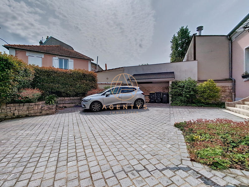 Maison - 153 m² - 7 pièces