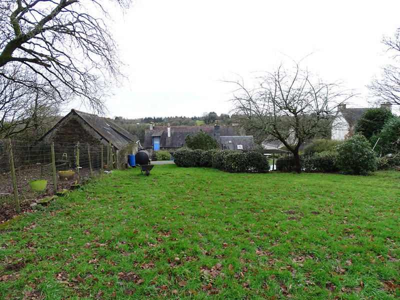 Maison - 208 m² - 13 pièces