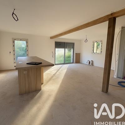 Maison - 153 m² - 6 pièces