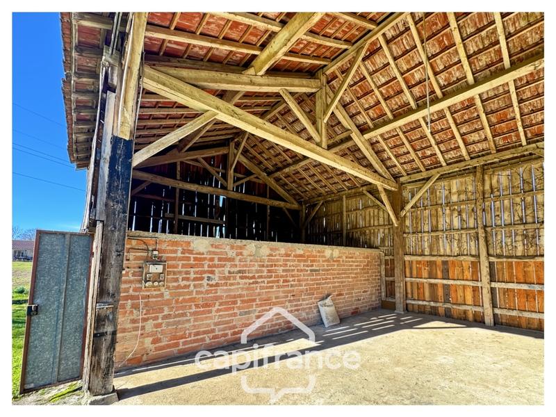 Maison de bois - 100 m² - 1 pièce