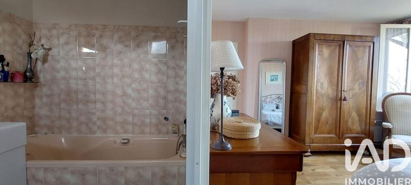 Maison - 185 m² - 8 pièces