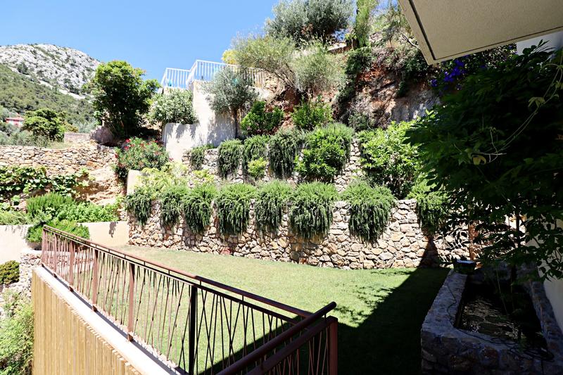 Villa - 300 m² - 9 pièces