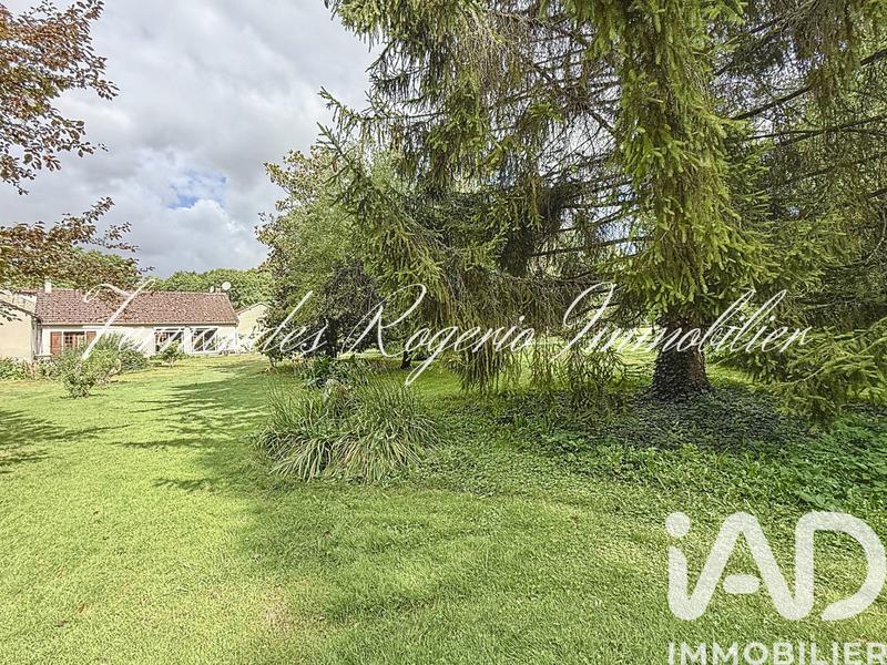 Maison - 196 m² - 8 pièces