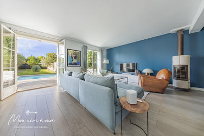 Maison - 207 m² - 8 pièces