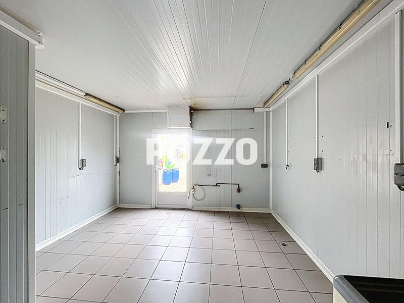 Immeuble - 5 pièces