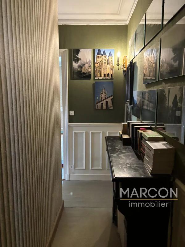 Propriété - 225 m²