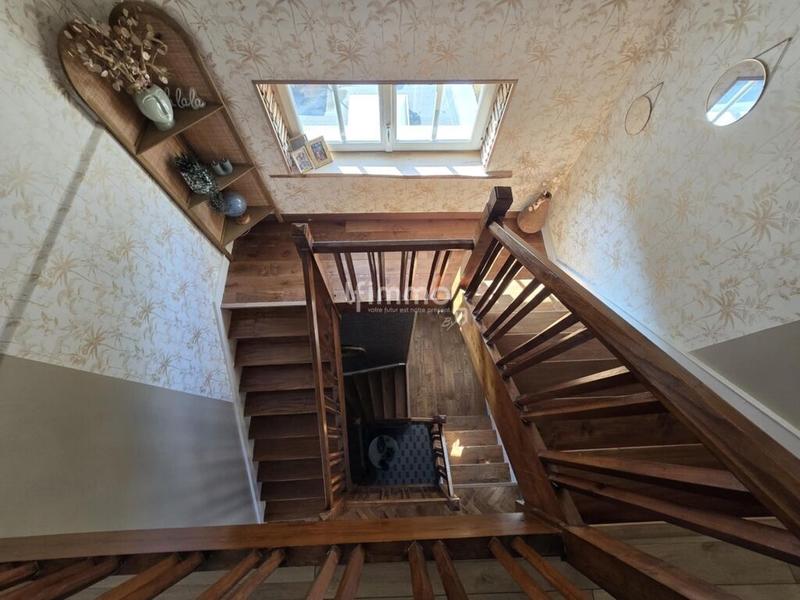 Maison - 177 m² - 6 pièces