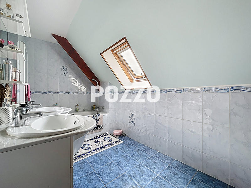 Maison - 143 m² - 5 pièces