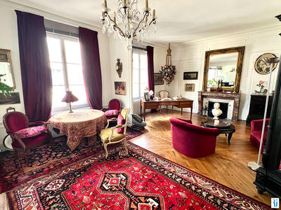 Appartement - 85 m² - 3 pièces