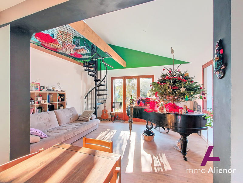 Maison - 130 m² - 5 pièces