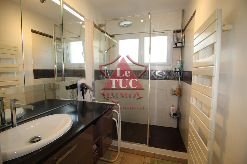 Appartement - 94 m² - 4 pièces