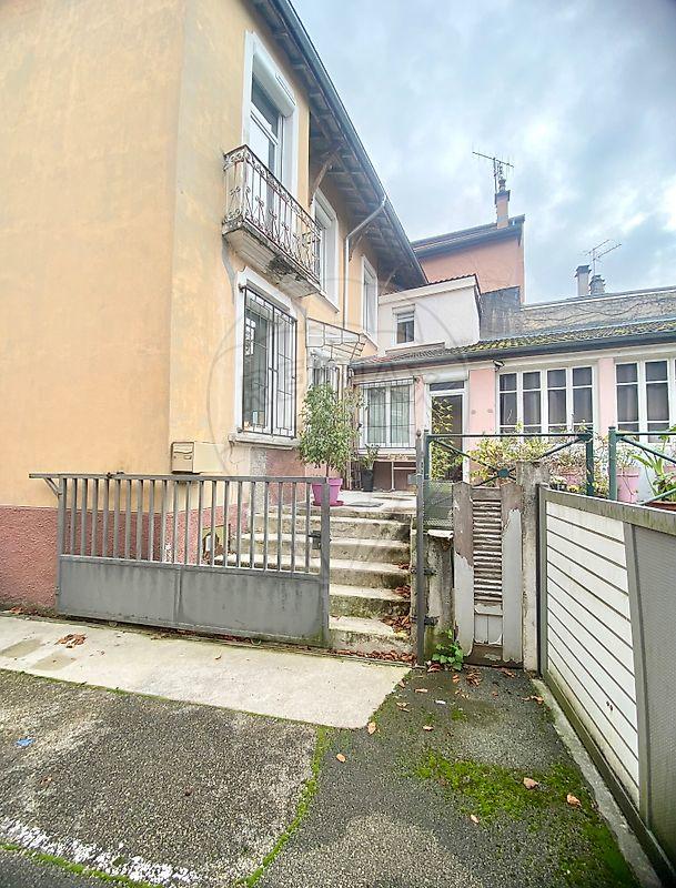 Maison - 95 m² - 3 pièces