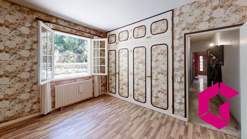 Villa - 172 m² - 8 pièces