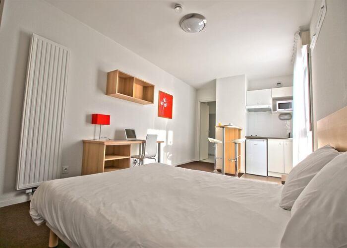 Studio - 25 m² - 1 pièce
