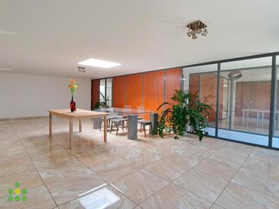 Bureau - 720 m²