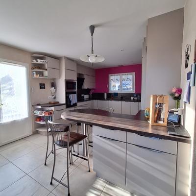 Maison - 235 m² - 7 pièces