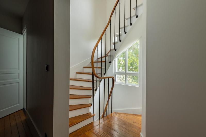 Propriété - 220 m² - 6 pièces