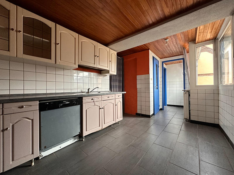 Maison - 140 m² - 8 pièces