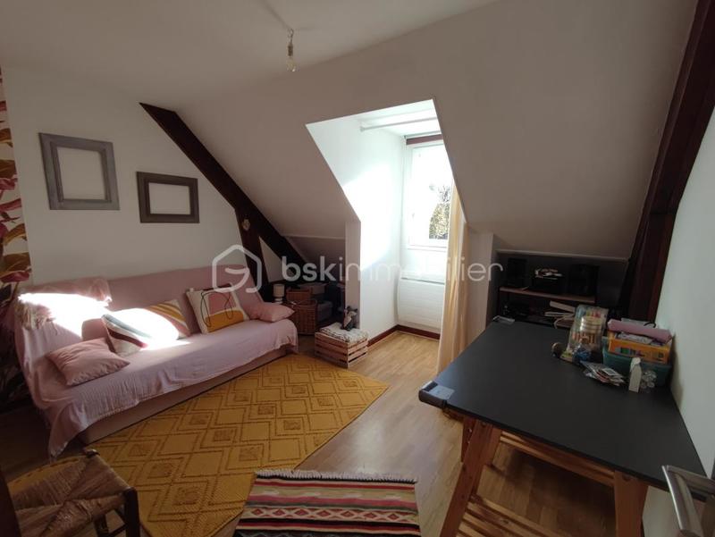 Pavillon - 184 m² - 9 pièces