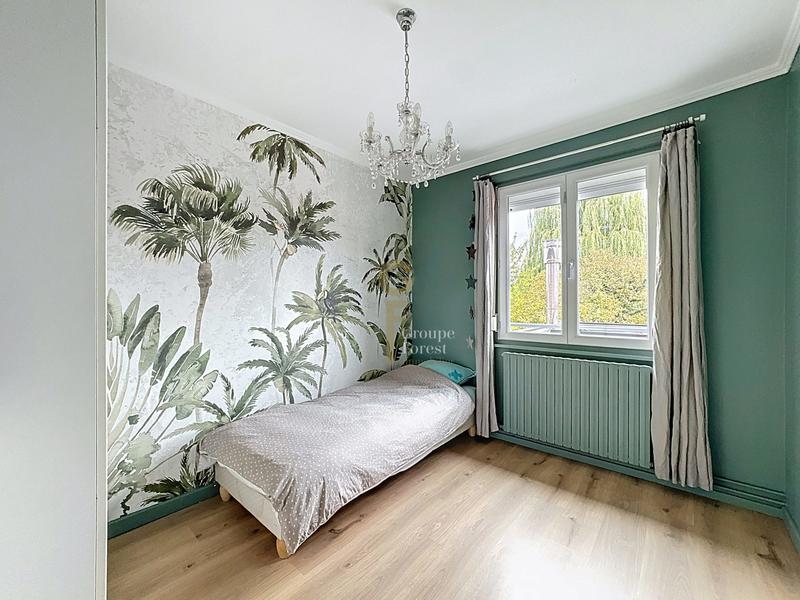 Maison - 180 m² - 7 pièces