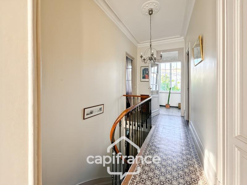 Maison - 164 m² - 6 pièces